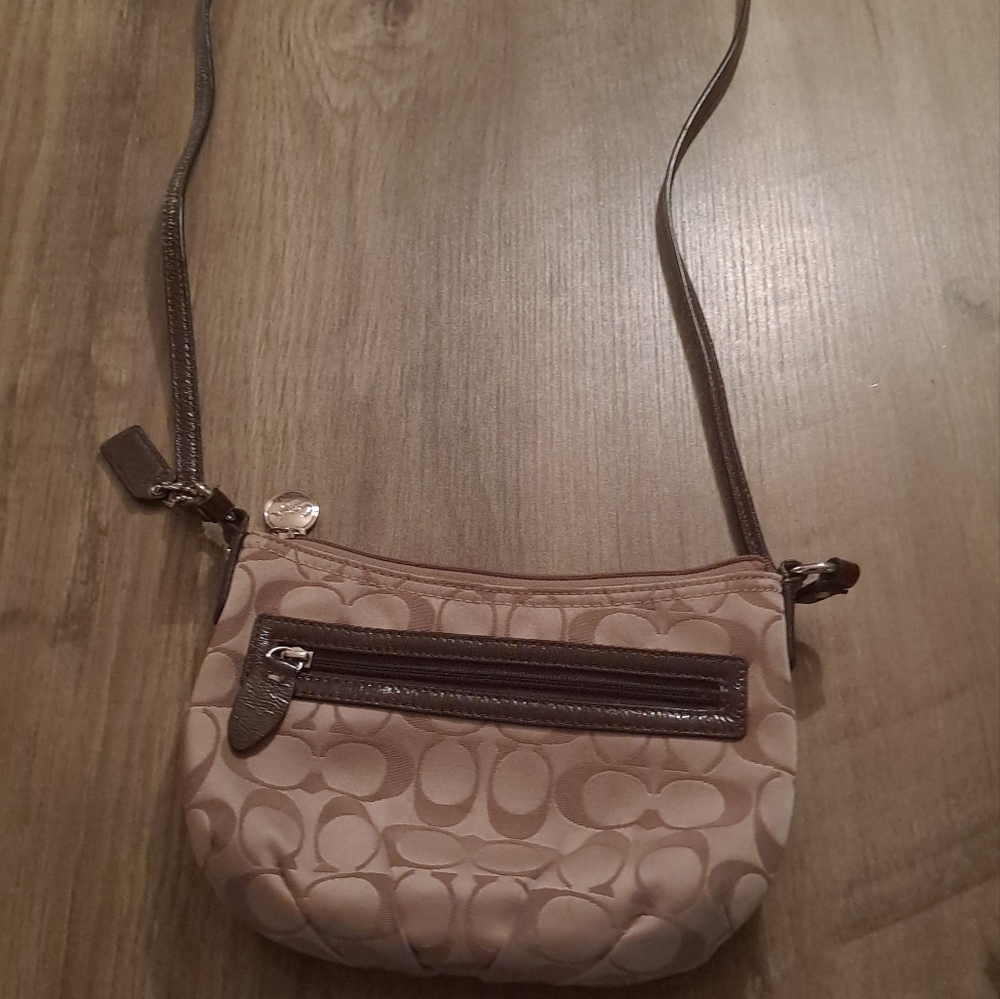 Coach Signature Small Cross Body bag